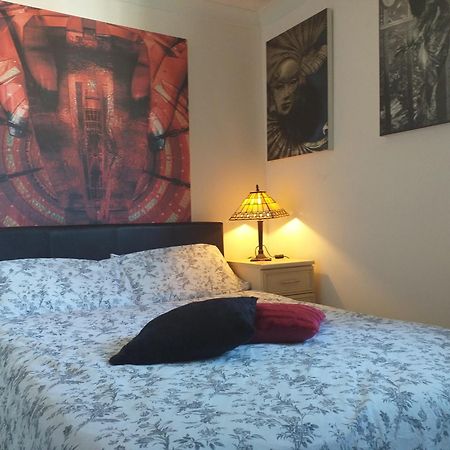 Lovely Double Bedroom In Rotherhithe London Ngoại thất bức ảnh